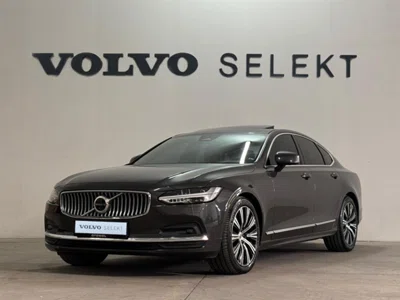 2023 VOLVO S90